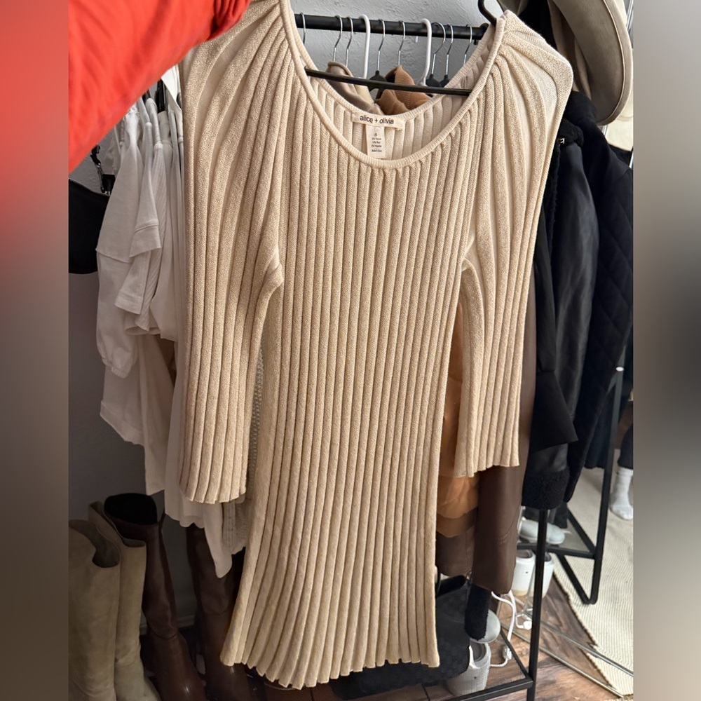 Alice + Olivia Cream Ribbed Dress